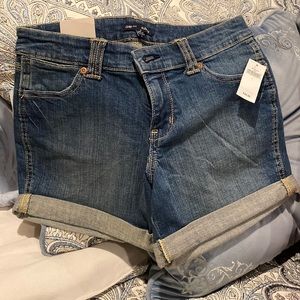 Gap Jean Shorts NWT
